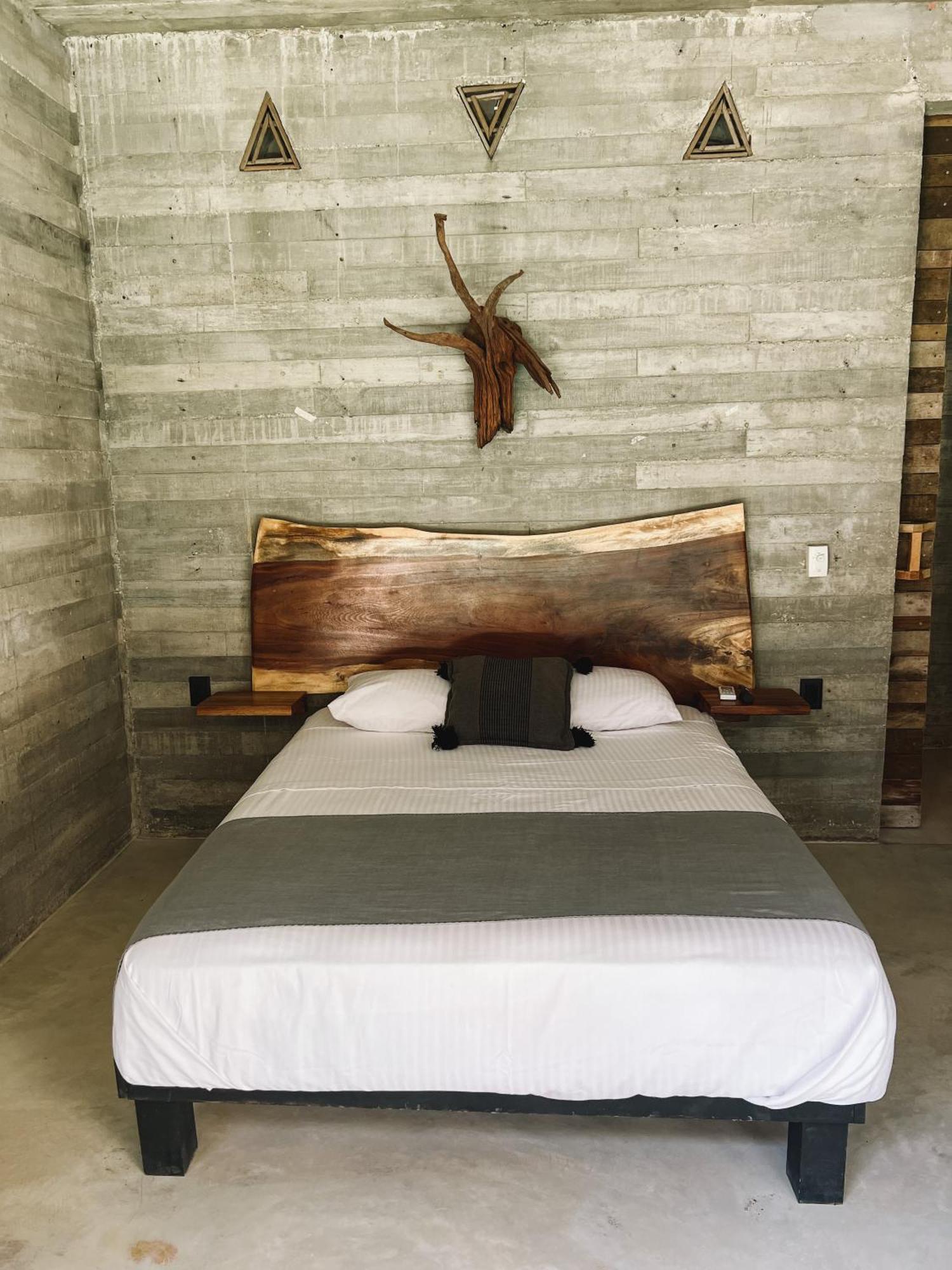 Отель Punta Tamarindo Пуэрто-Эскондидо Экстерьер фото